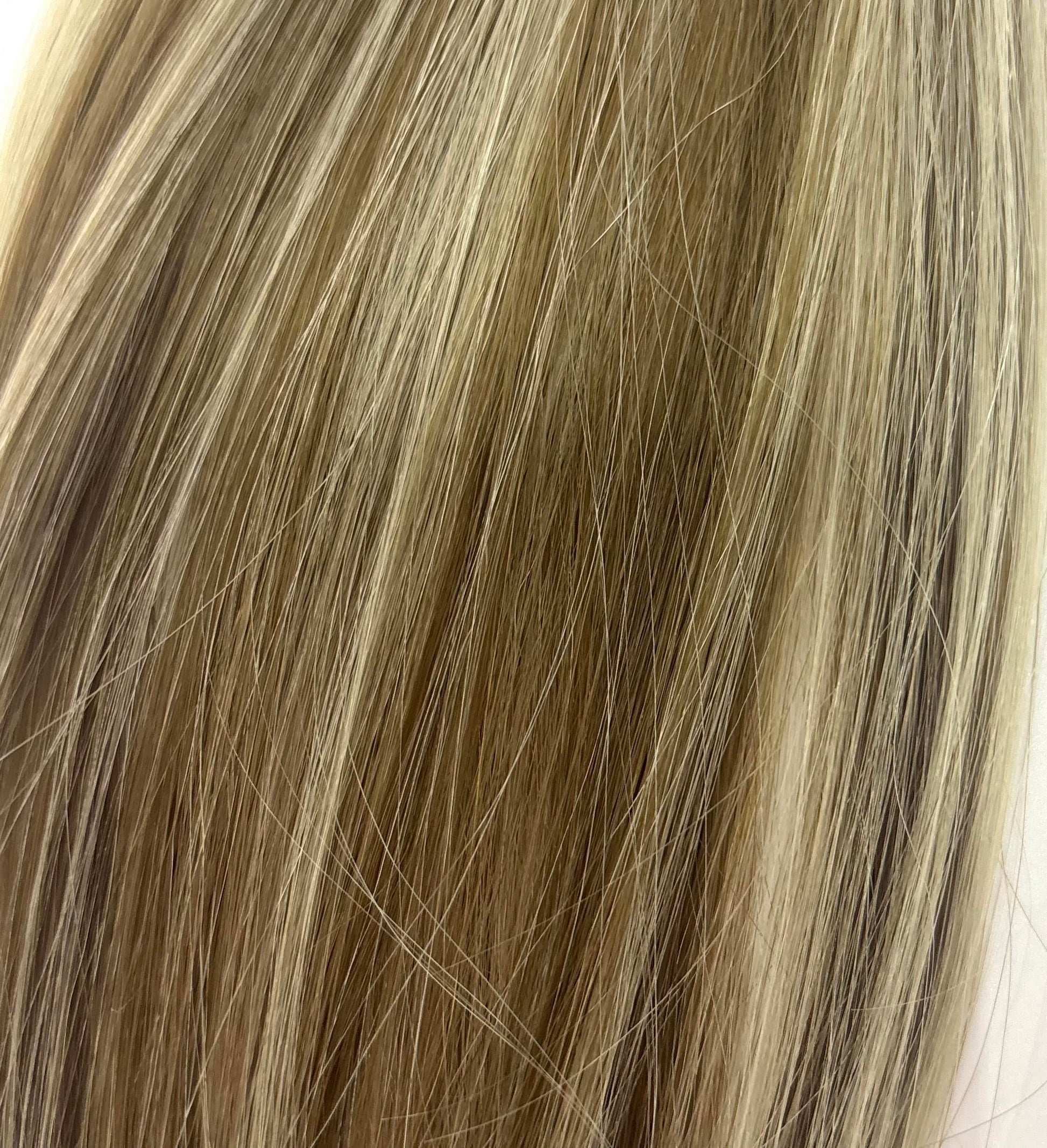 Butterfly Weft 16" 50g Pro Blend - #1836 Frontier Silk