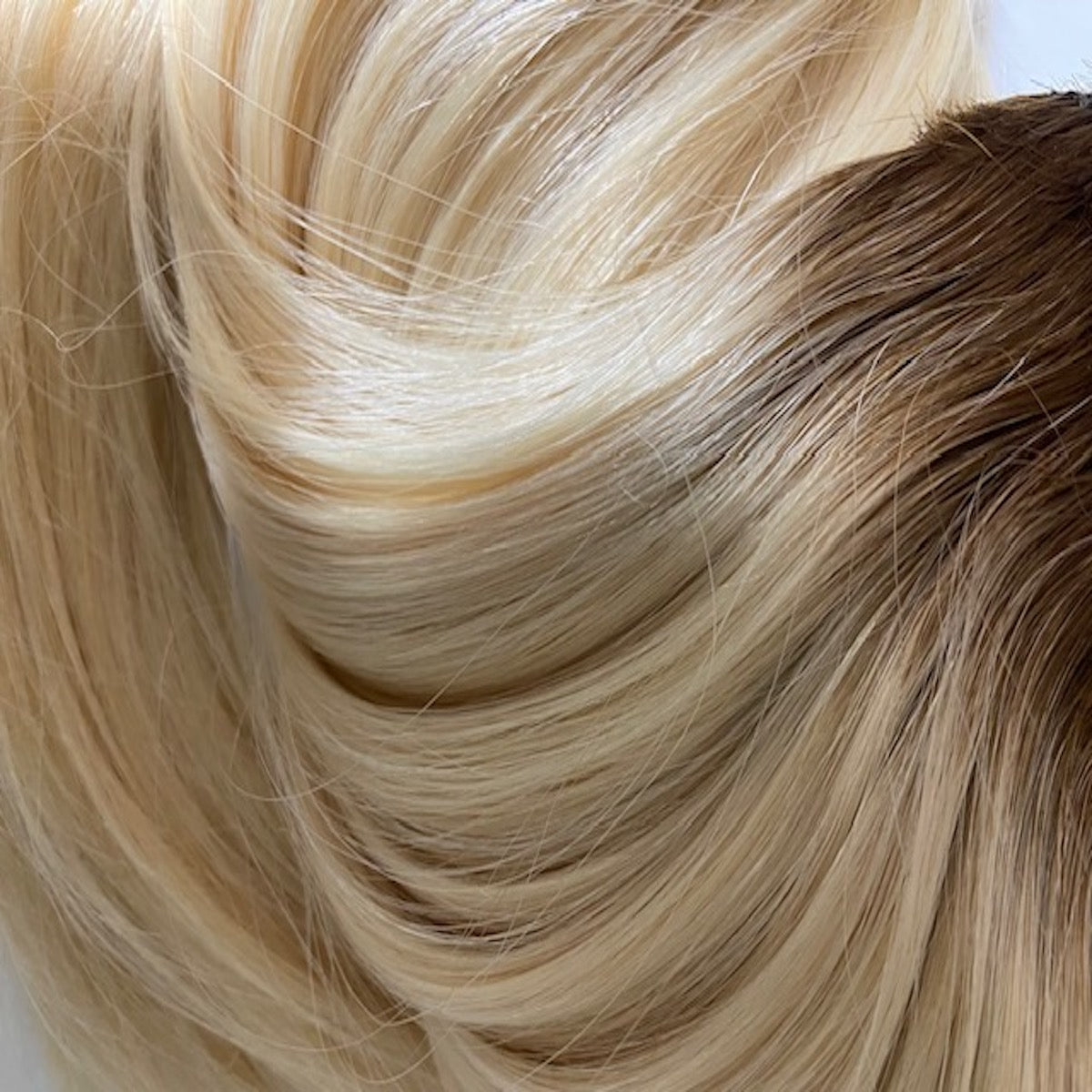 I-Tip 18" 25g Professional Hair Extensions -#T3/60 Cocoa Rooted Blonde (aka Rooted Walnut Brown/Ash Blonde)