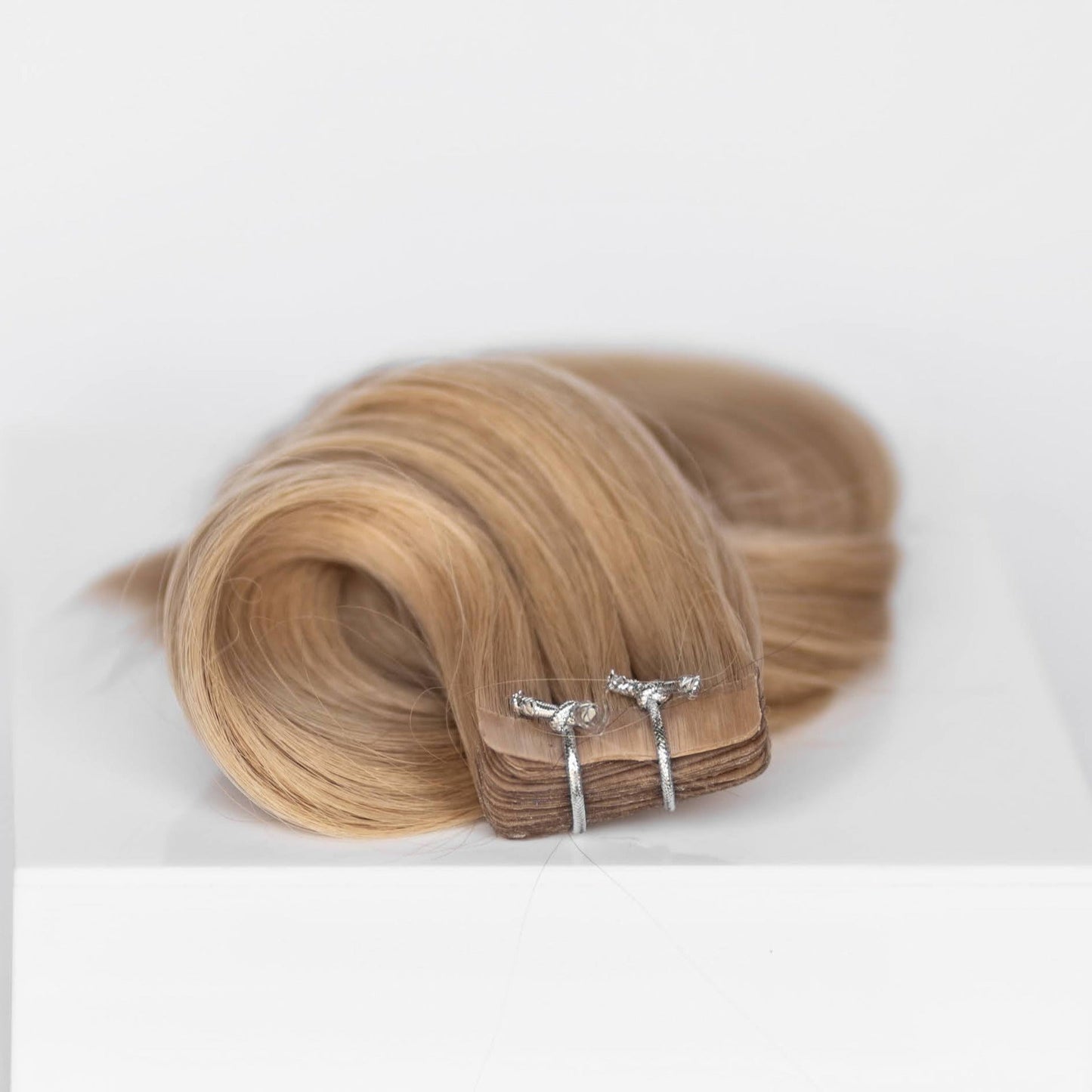 Tape-In 22" 50g Professional Blend - #17 Chardonay Blonde (aka Dirty Ash Blonde)