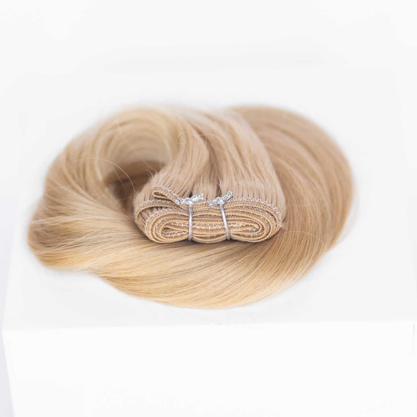Machine-Tied Weft 28" 180g Pro Blend - #17 Chardonnay Blonde (aka Dirty Ash Blonde)