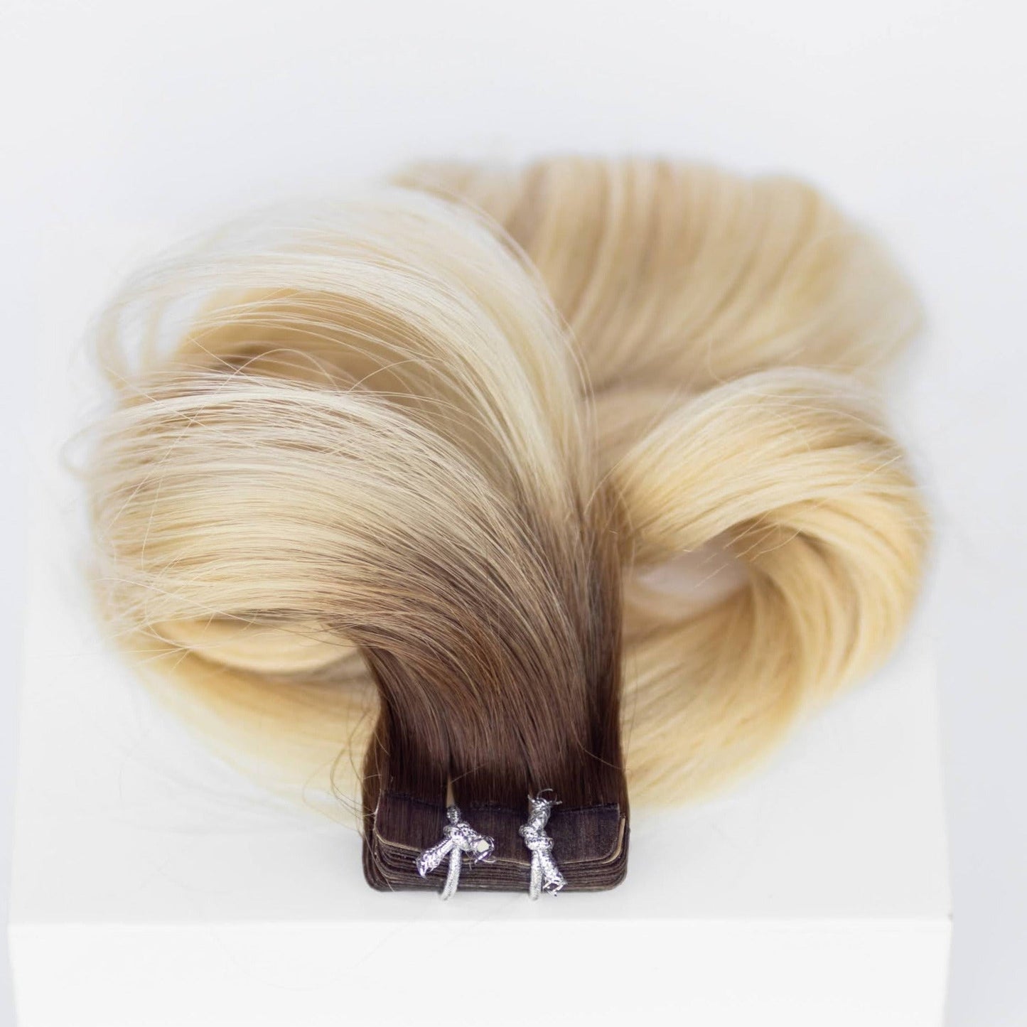 Tape-In 22" 50g Single Donor Virgin - #T3/60 Cocoa Rooted Blonde (aka Rooted Walnut Brown/Ash Blonde)