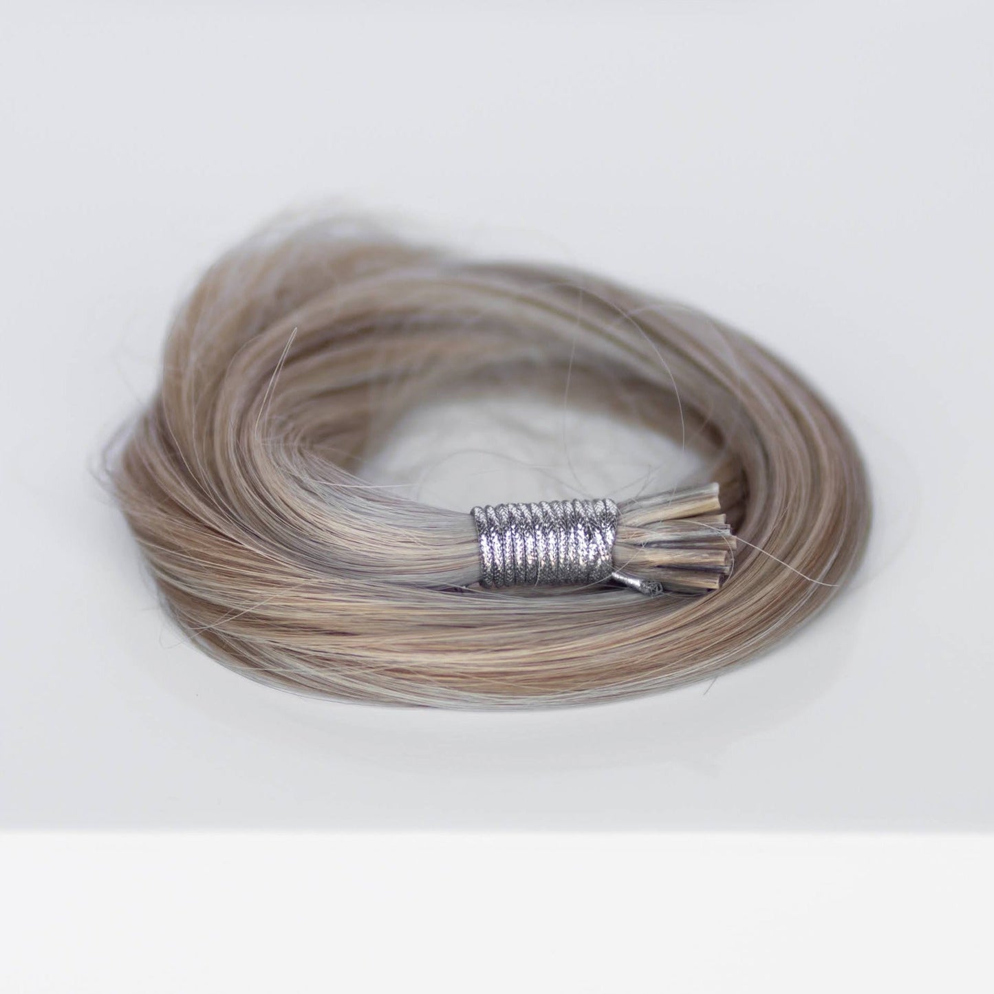 I-Tip 24" 25g Single Donor Virgin -  #80/18/46 Summer Blonde (aka Piano Key White Truffle)