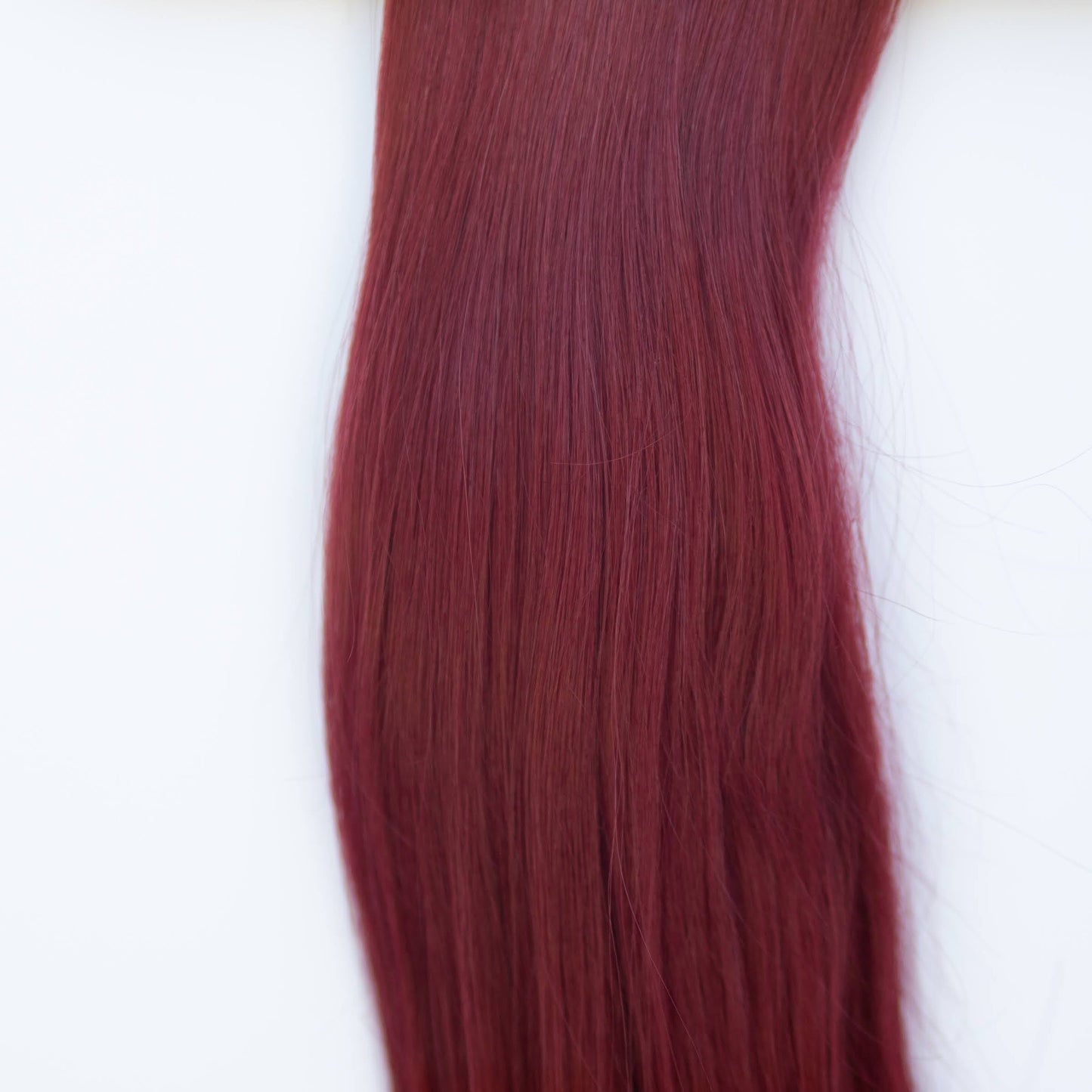 Machine-Tied Weft 24" 170g Pro Blend - #555 Akako by Martha Nicola