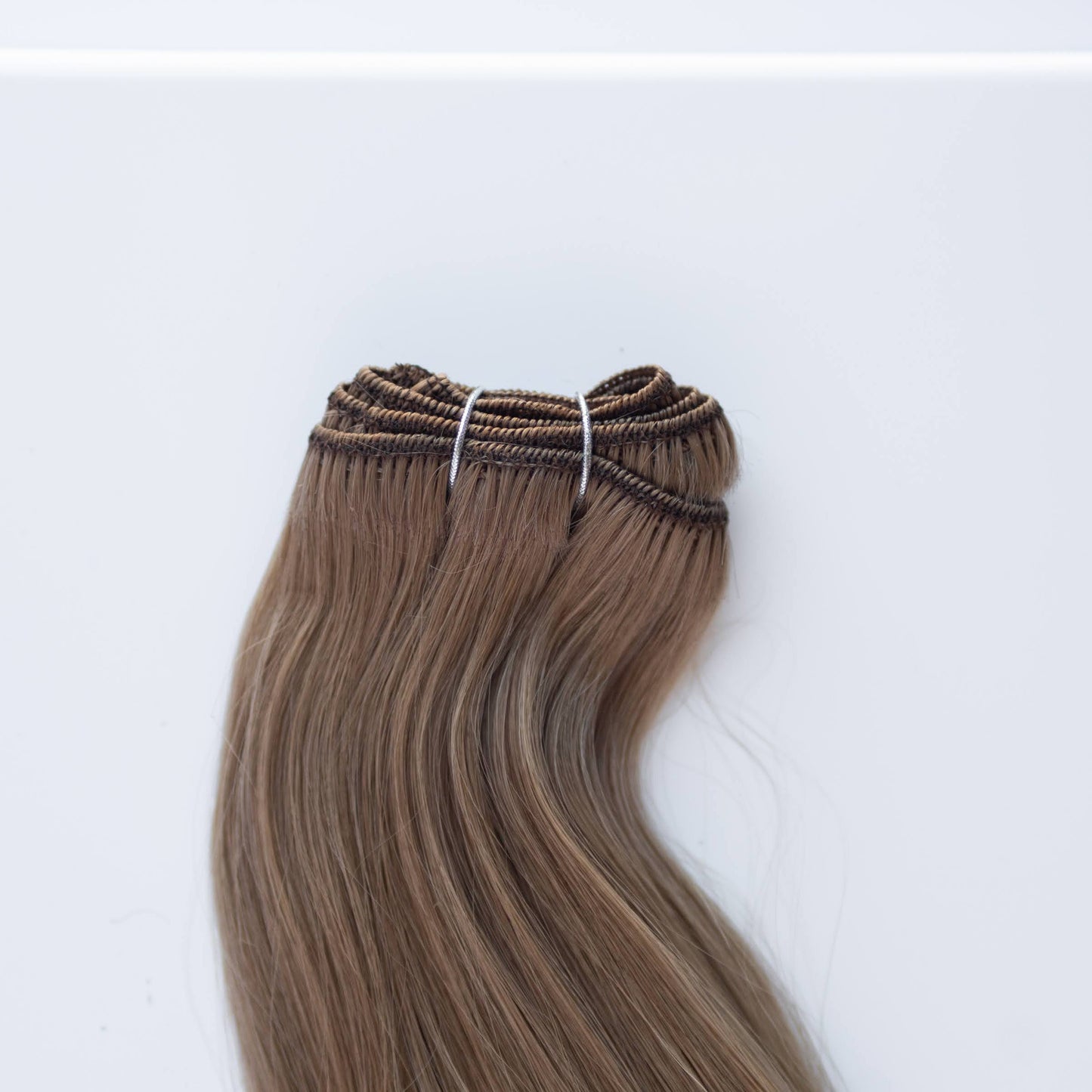 Machine-Tied Weft 22" 160g Pro Blend Hair Extensions - #6 Cinnamon Brown (aka Chestnut Brown)