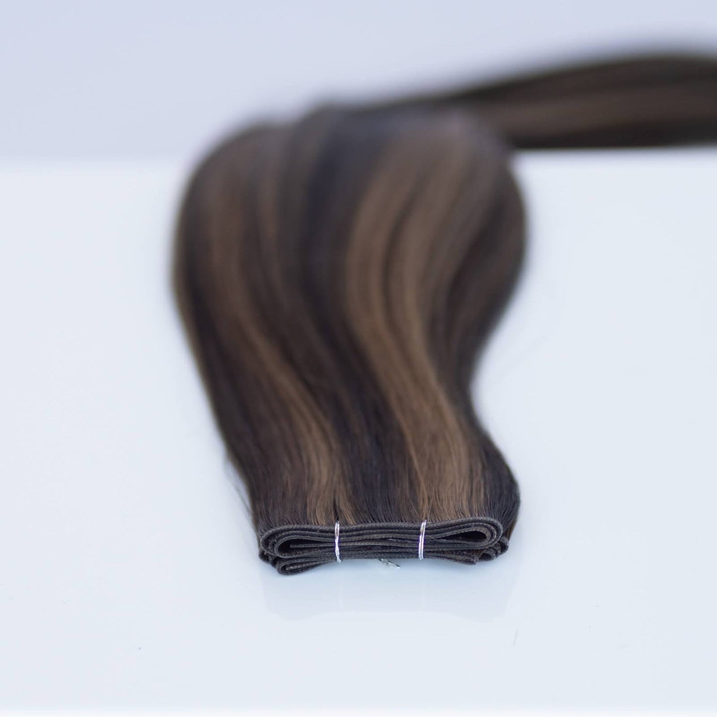 Genius (Micro) Weft 22" 88g Pro Blend Hair Extensions - #1B/2/6 Dark Chocolate Caramel (aka Piano Key Chocolate Drip)