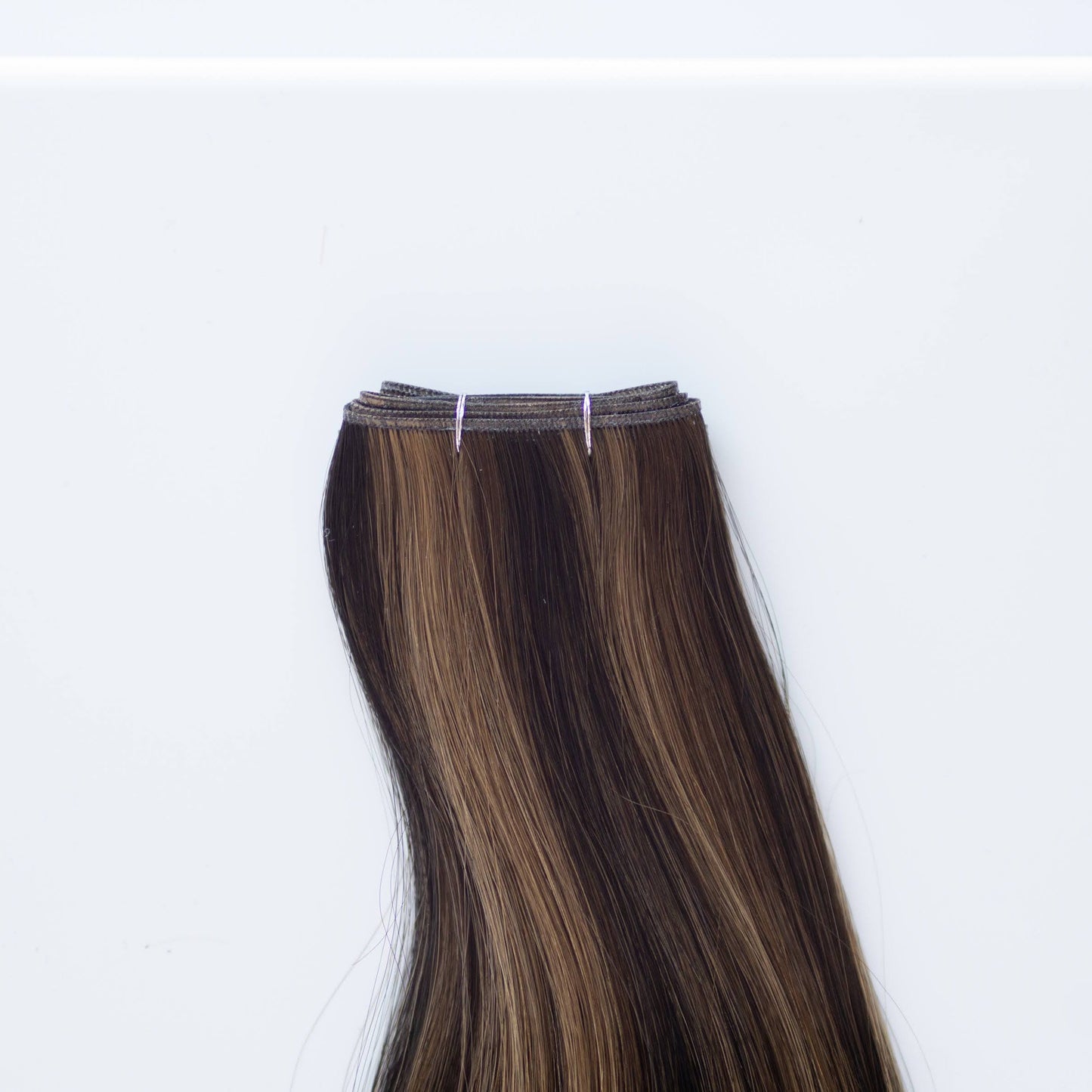 Genius (Micro) Weft 22" 88g Pro Blend Hair Extensions - #1B/2/6 Dark Chocolate Caramel (aka Piano Key Chocolate Drip)